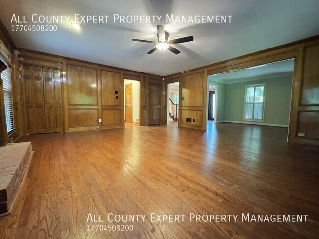 Building Photo - 11820 Highland Colony Dr