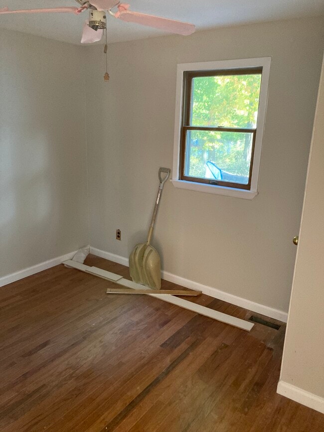 Building Photo - 32 Cedar Trail