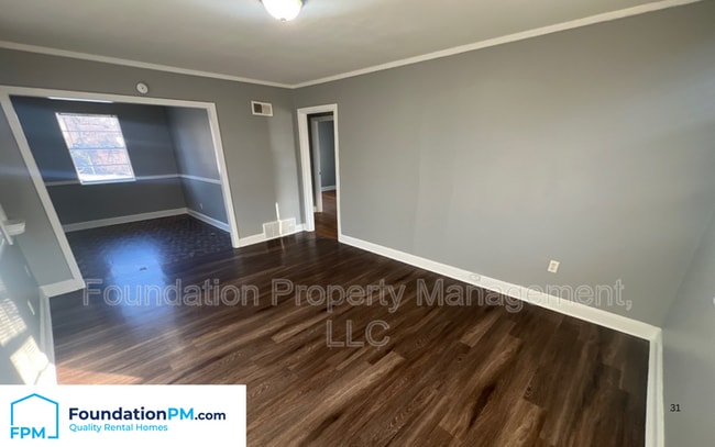 Building Photo - 1570 Rebecca St