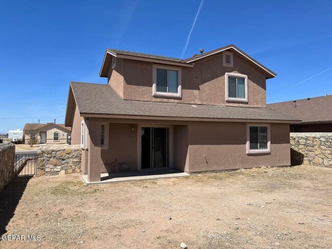 Building Photo - 14160 Lasso Rock Dr