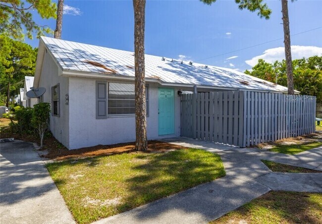 Building Photo - 1458 40th Ave