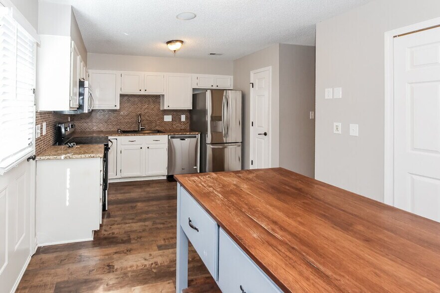 Building Photo - 11834 Post Ridge Ct