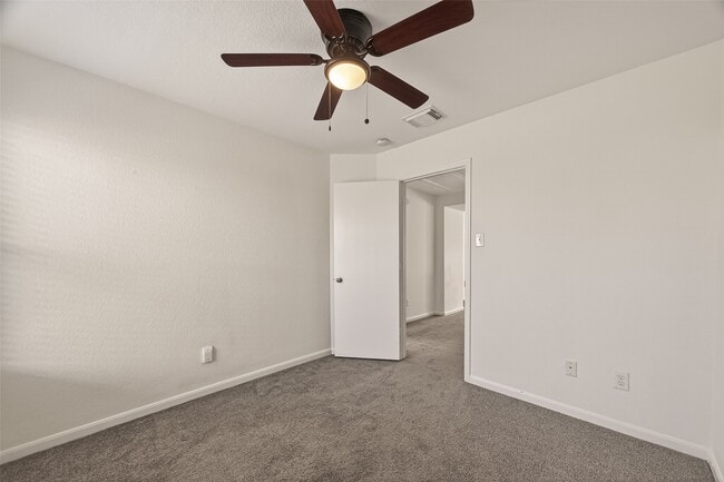 Building Photo - 4719 Silver Spruce Ln