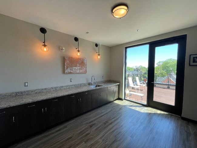 Building Photo - 8001 Kercheval Ave