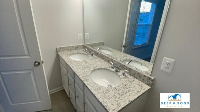 Building Photo - 335 Bree Haven Dr, Glen Allen, VA, 23060