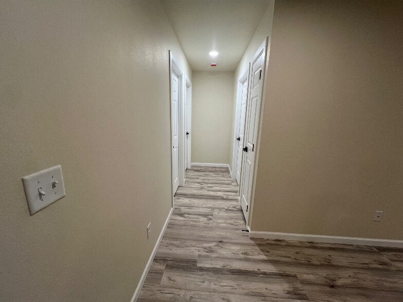 Building Photo - 1618 S 14th St