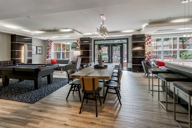 Building Photo - 599 John Carlyle St