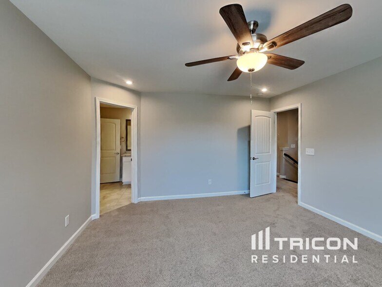 Building Photo - 4264 Socata Ct