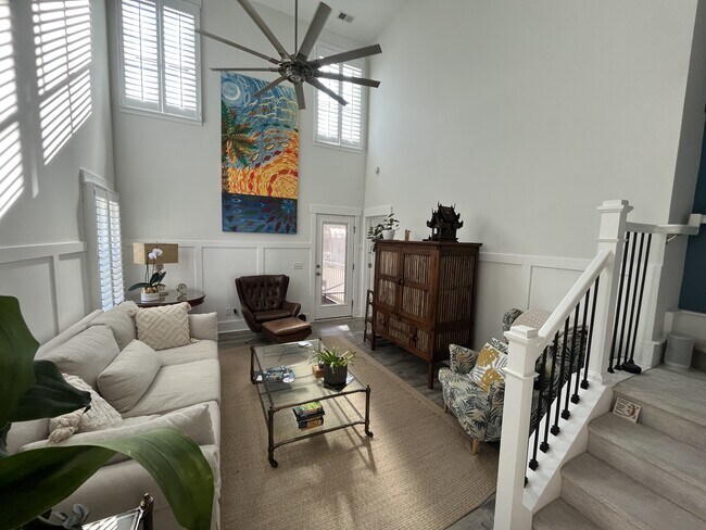 Building Photo - 16 Old Stoney Ln