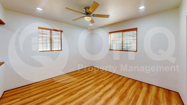 Building Photo - 1416 S Highland Ave