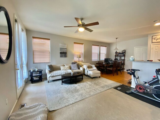 Building Photo - Central Park Home For Rent