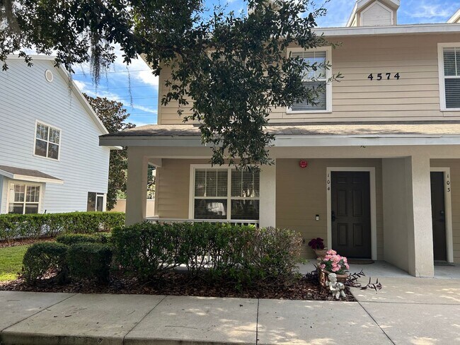 Primary Photo - Charming 3/2.5 Condo in SW!