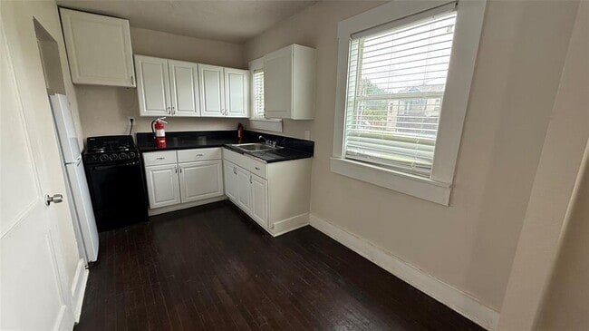 Building Photo - 3508 Mosley Ct