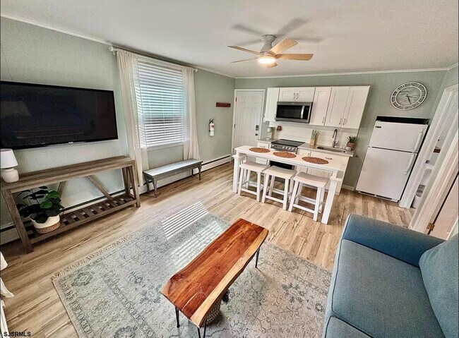 Building Photo - 512 W Brigantine Ave