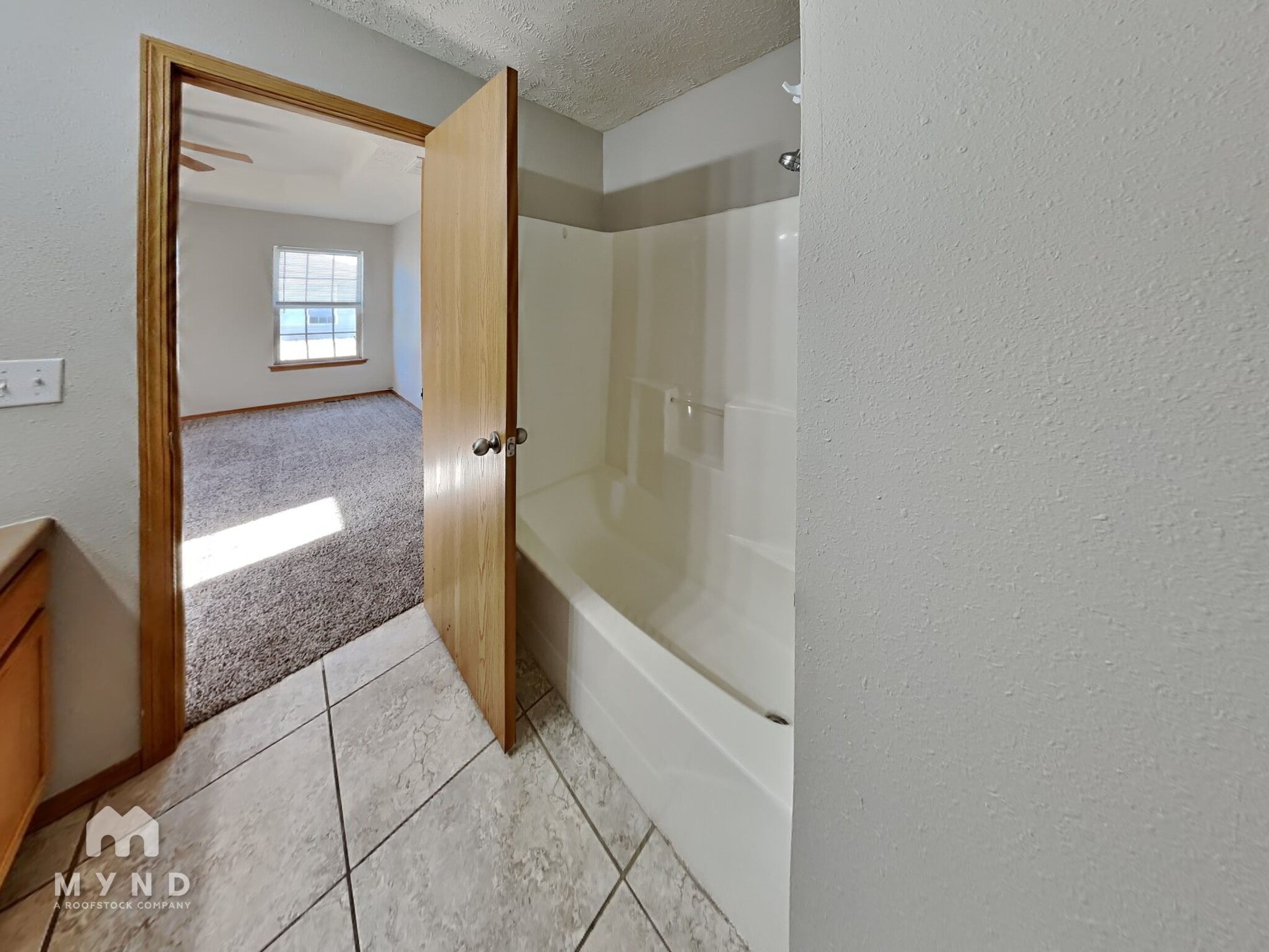 Building Photo - 1131 S Brown Ave