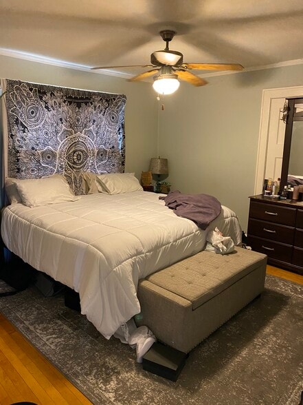 Building Photo - 5805 W Wells St