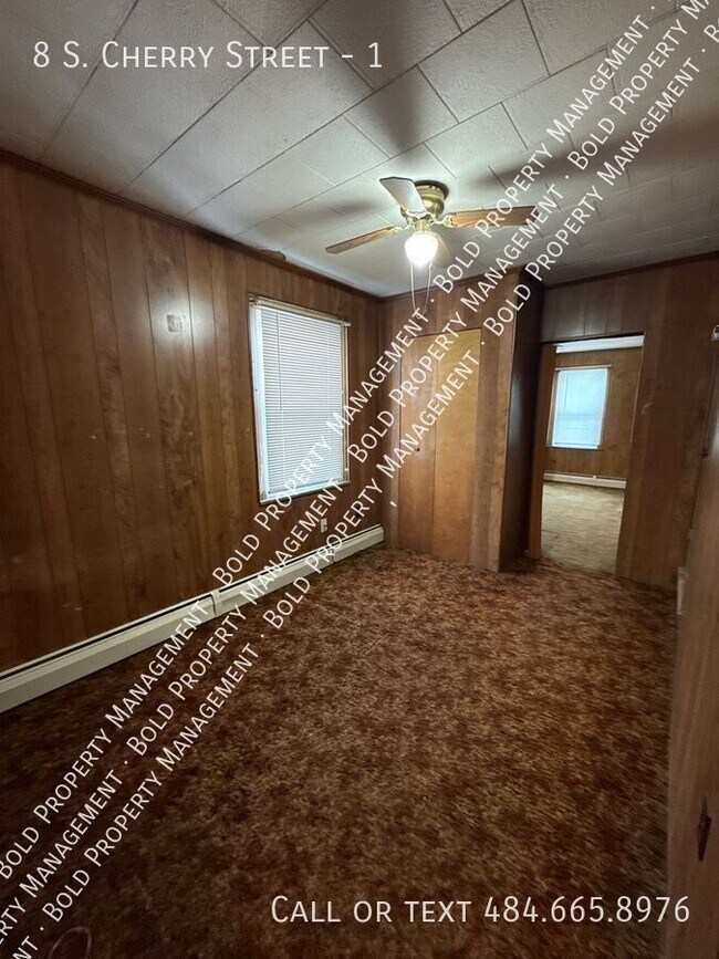 Building Photo - 8 S Cherry St