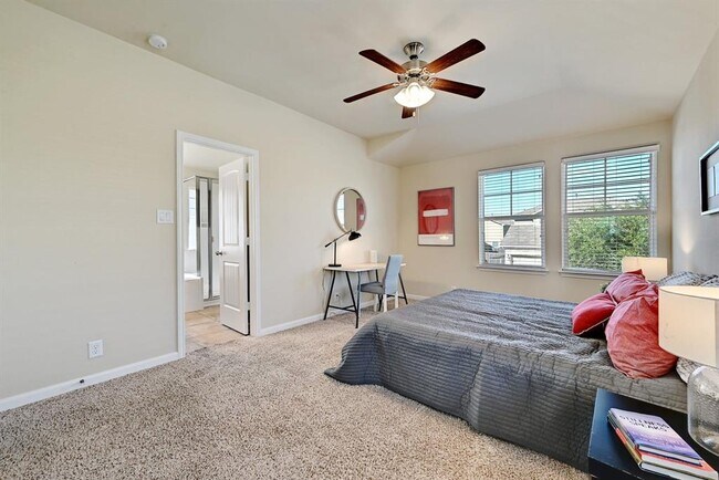 Building Photo - 13513 Piping Plover Dr