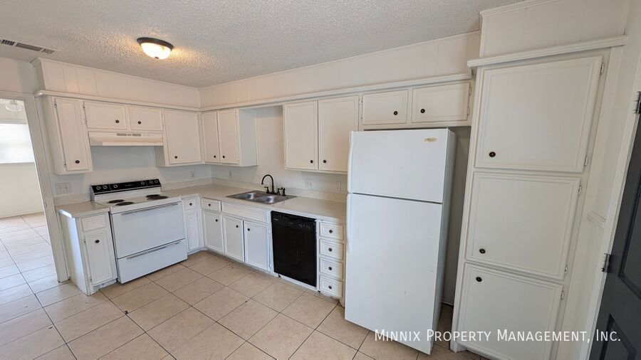 Building Photo - 5720 Brownfield Dr