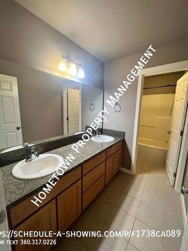 Building Photo - 7011 Prism St SE