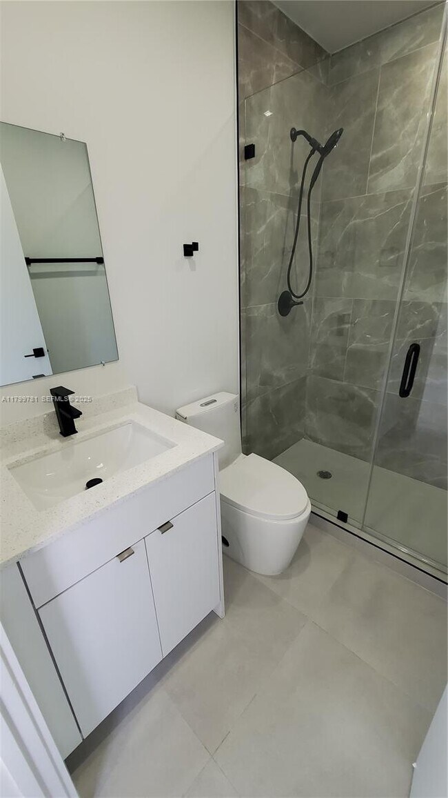 Building Photo - 6201 SW 22nd St