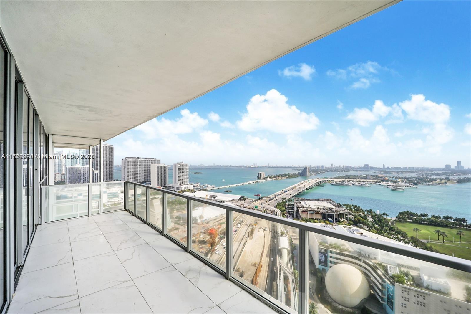 Building Photo - 1100 Biscayne Blvd
