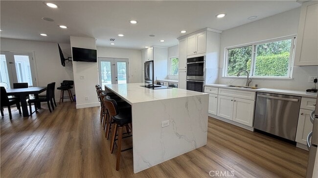 Building Photo - 5855 Shirley Ave