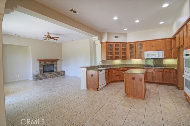Building Photo - 34105 Castle Pines Dr