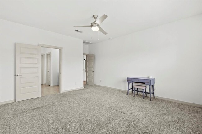 Building Photo - 29627 Ella Larchmont Ct