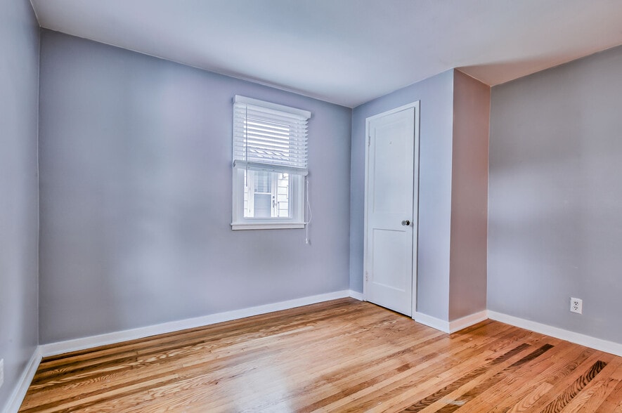 Building Photo - 470 Falstaff Rd