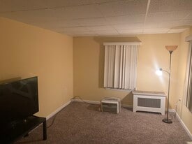 Building Photo - 104 Adams Ave