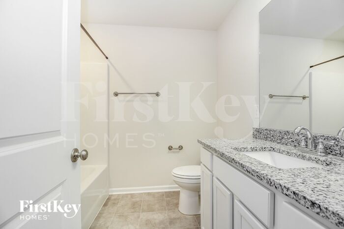 Building Photo - 1205 Mission Hill Ln
