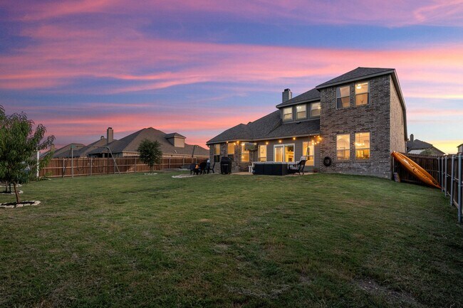 Building Photo - 1074 Waverly Dr