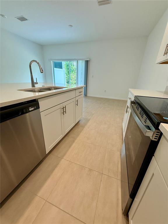 Building Photo - 15132 Cuzcorro Ct