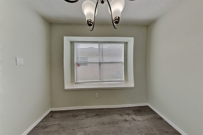 Building Photo - 19111 Ruble Dr