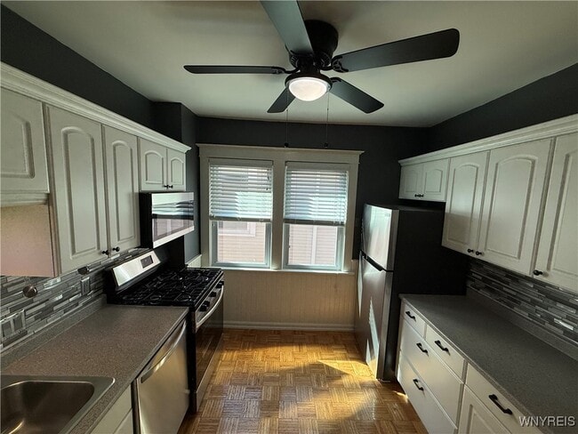 Building Photo - 95 Inwood Pl