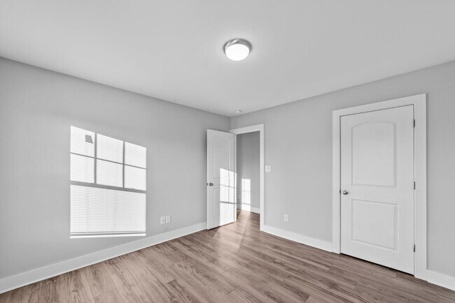 Building Photo - 426 Thad Little Rd