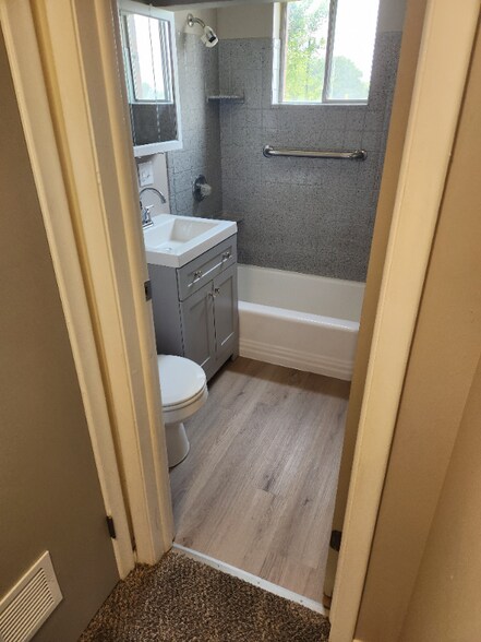 Building Photo - 14001 East 35th St S