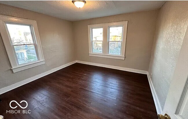 Building Photo - 110 N Grant Ave