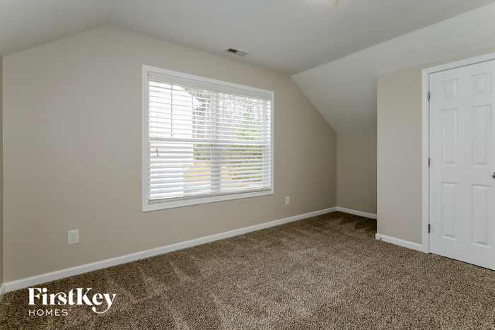 Building Photo - 2929 Cherrybark Dr