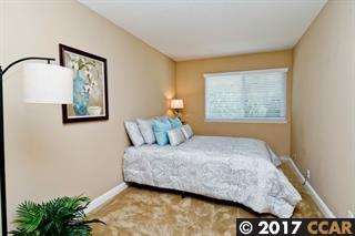 bedroom #2 - 133 Lawnview Cir