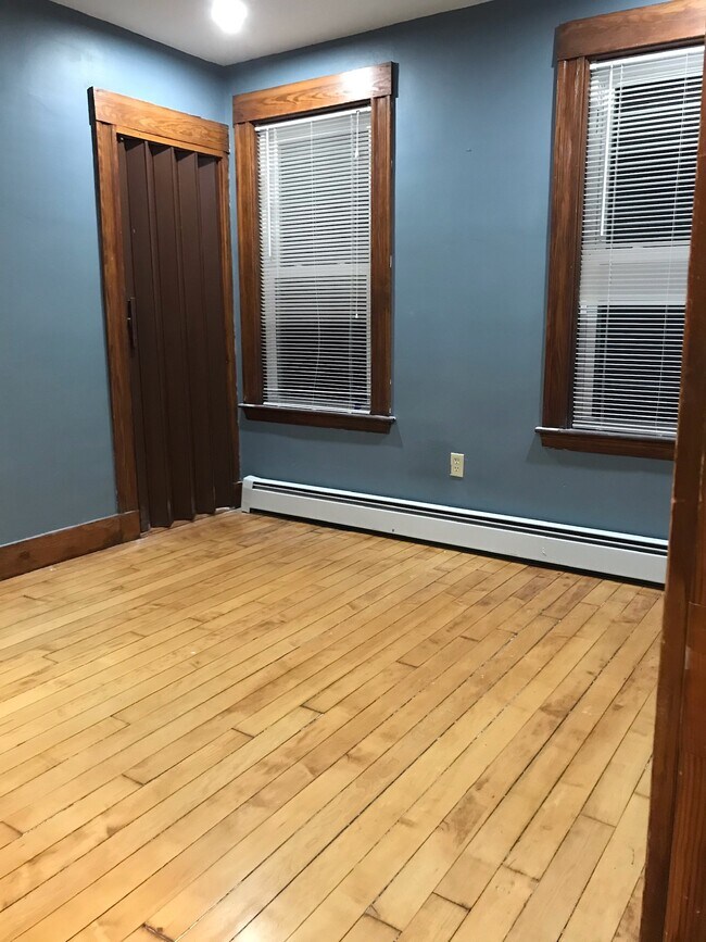 Bedroom 1 - 20 Stearns Ave