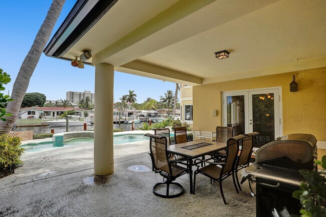 Building Photo - 2484 SE 12th St