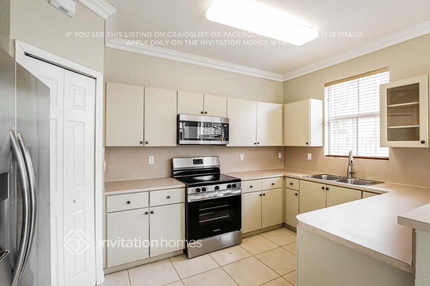 Building Photo - 13758 SW 116th Ln