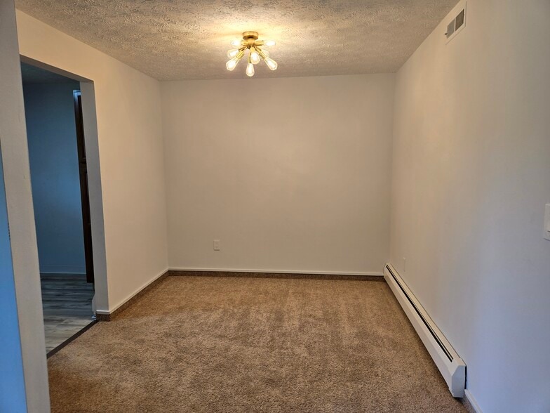Dining Area - 20 Amato Dr