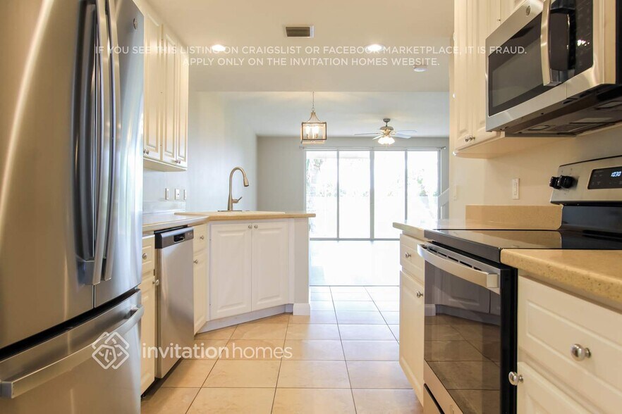 Building Photo - 1419 Burgos Dr