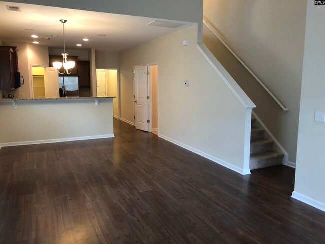 Building Photo - 636 Spanish Oak Dr