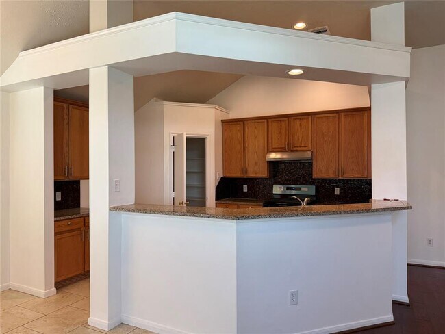 Building Photo - 15615 Lost Maples Dr