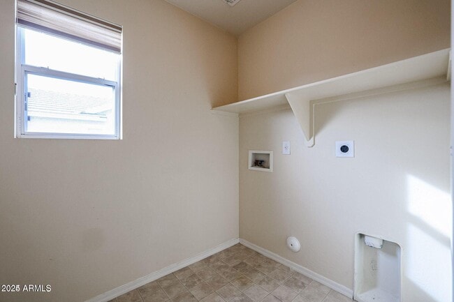 Building Photo - 34920 N 31st Ave