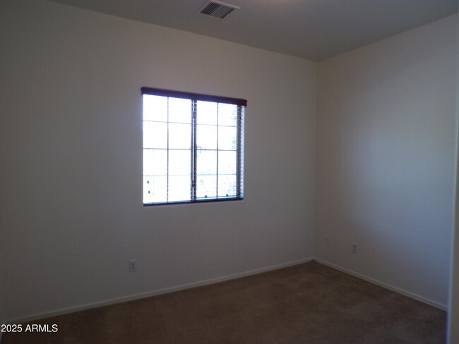 Building Photo - 1755 Oro Dr